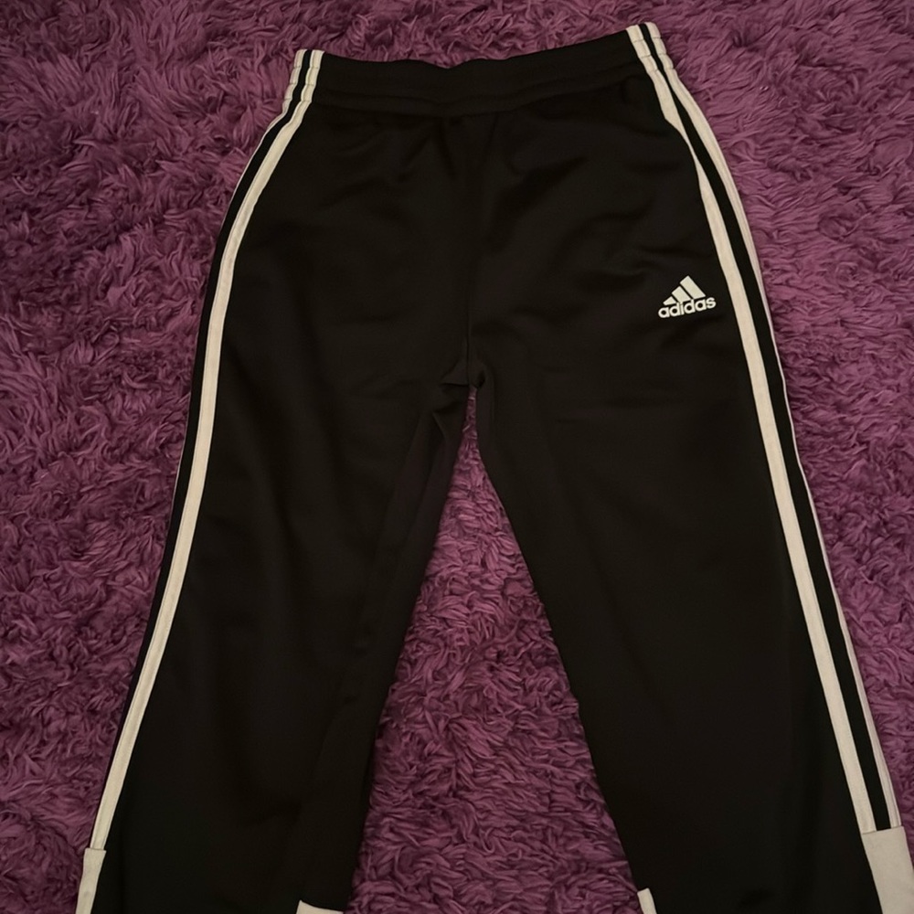 Adidas sweatpants size large (14/16) with drawstrings color black